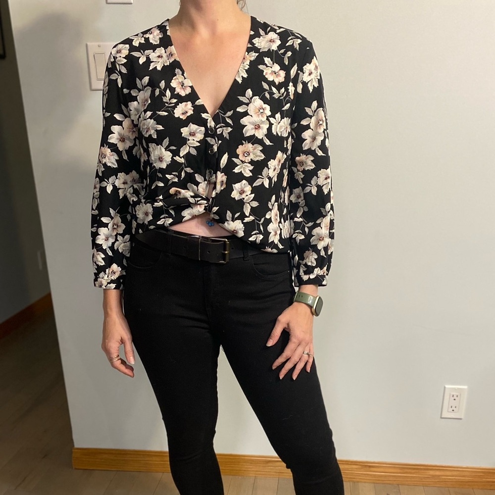 Volcom Twist Front Floral Cropped Blouse Size Small 4-6